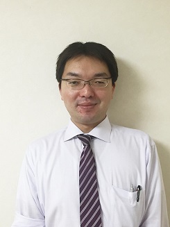 <p> 全体として医療従事者と患者さんの距離感が非常に近く、とてもいい関係が築かれている印象を持ちました。
自治体と診療所の関係がとても良く、全体が一丸となって医療に取り組んでいる動きを教わりました。
これからの日本の流れ、財政の問題、人員の確保など気付かされたことも多く非常に参考となりました。
今回はお忙しい中、研修として各部署へお邪魔させていただきました。業務中にもかかわらず患者さんの症例や背景、診療所の歴史など色々な所を教えて頂きました。
この経験を生かし、参考にさせて頂きこれからの業務に励んでいきます。
この度は誠にありがとうございました。</p>